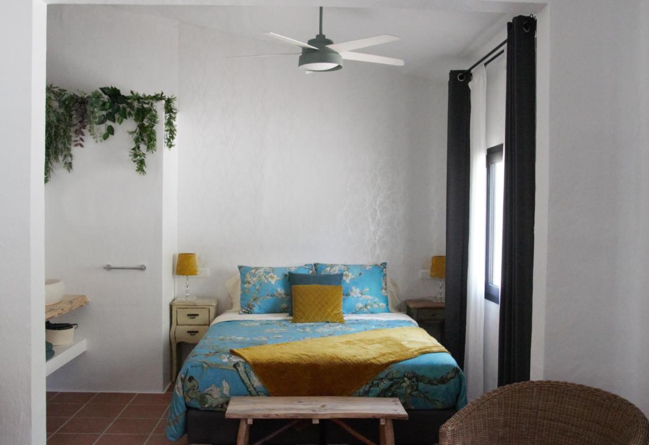 Boutique B&B El Refugio Alcaucín Esterno foto